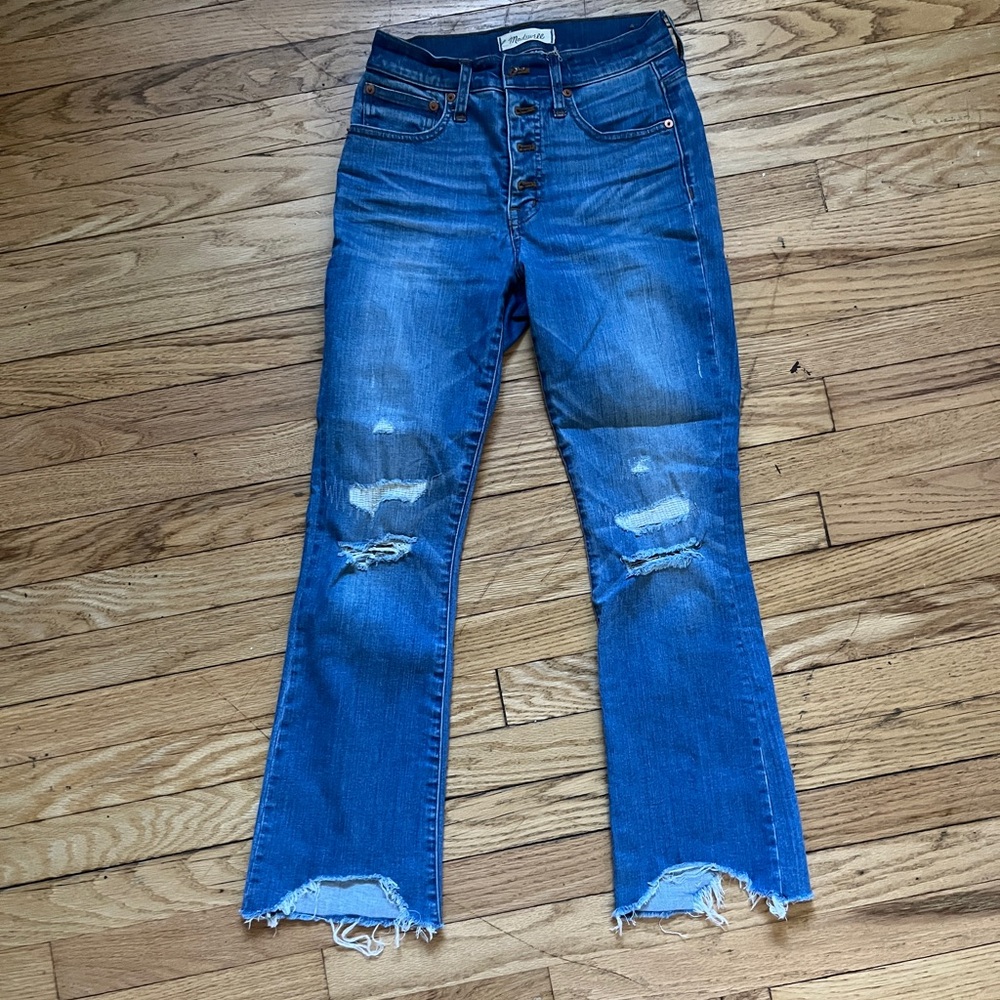 Madewell Cali Demi-boot jeans. Button top. Stretchy. Size 24. Blue.